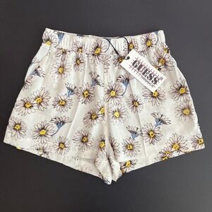 Guess Daisy White‎ Shorts, Guess Loungewear, Guess Floral 90s Shorts, Guess G18